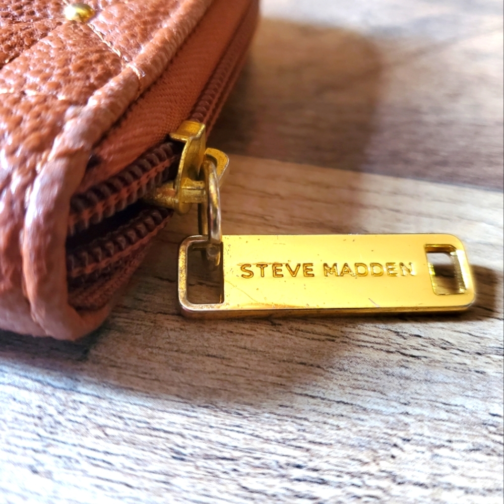 Steve Madden Brown & Gold Quilted Stud Studded Zip up Wallet - Picture 5 of 9